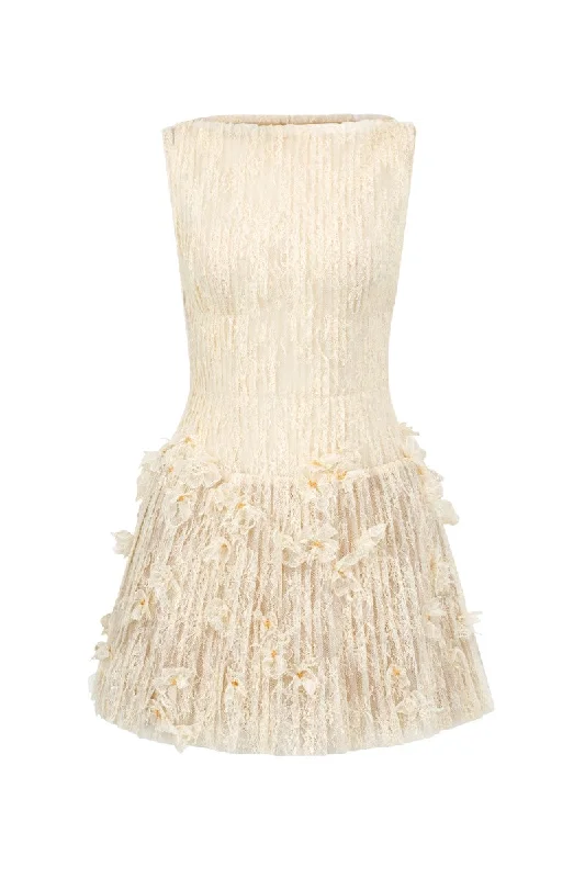 FLAVIA LACE DRESS IN BEIGE Tunics Chic elegant