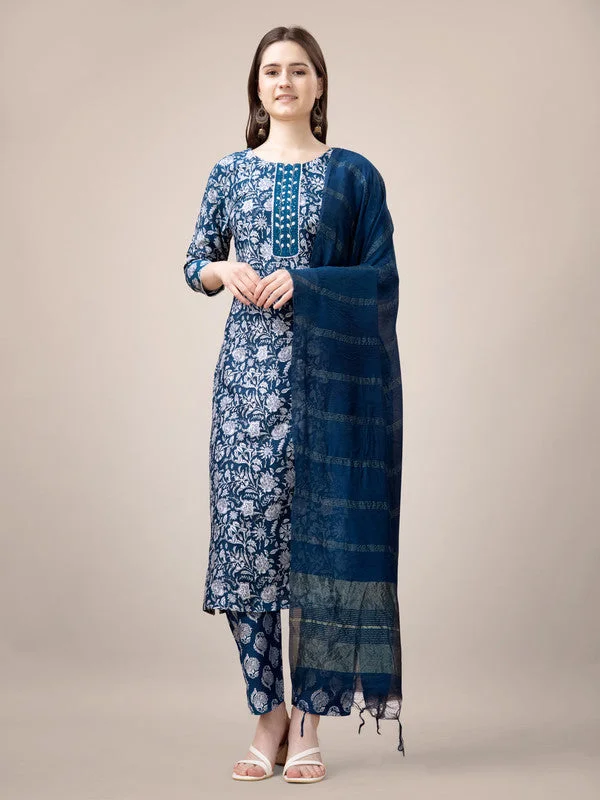 Malishka Women's Embroidered & Printed MOrpichh Rayon Kurta Pant Set Relaxed Linen Pants