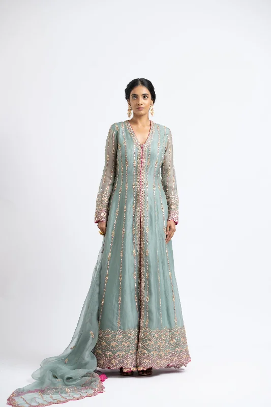 Slate green organza jacket & dupatta with sharara Stand-Up Collar Roll-Neck Collar Turtle Neck Slate green organza jacket & dupatta with sharara Stand-Up Collar Roll-Neck Collar Turtle Neck