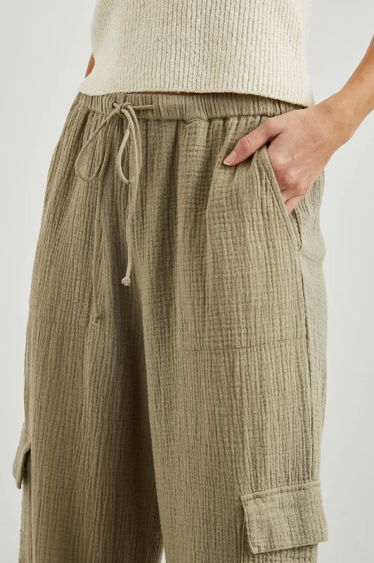 CHRISTIANO PANT - OLIVE