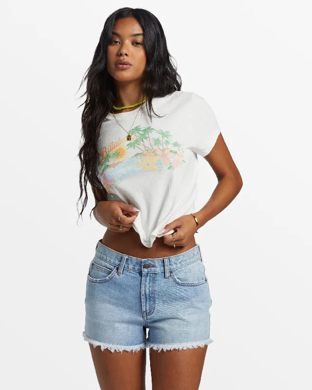 Drift Away Frayed Denim Shorts - Light Wash