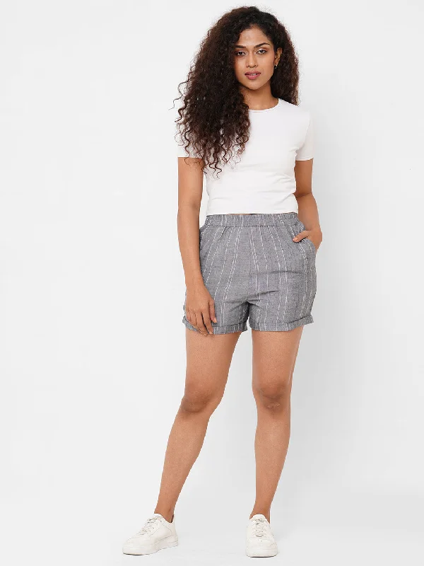 Women's Black Linen Viscose Regular Fit Shorts