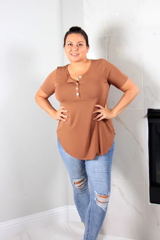 Gabriella Henley Placket Top | Camel