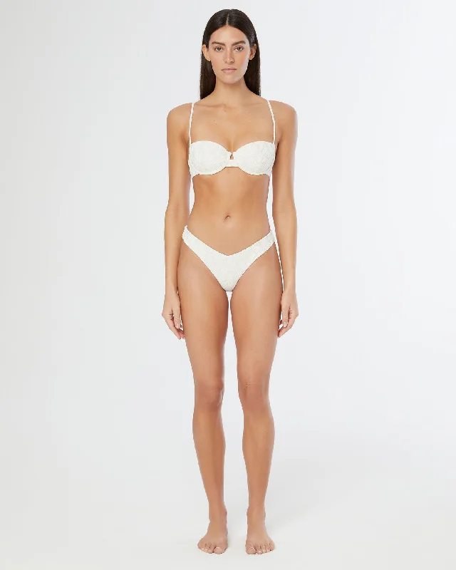 Chiara Bikini Bottom Sporty bikini top, Activewear, Comfortable, Trendy