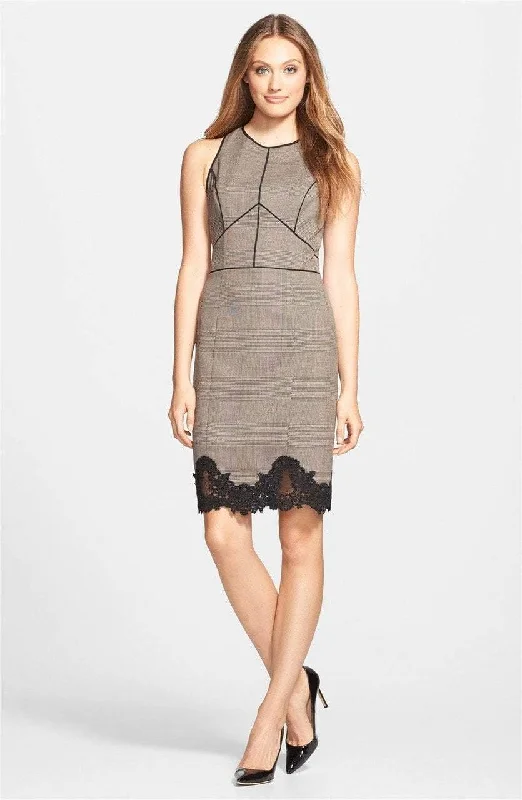 Adrianna Papell - Lace Hemmed Pipe Print Sheath Dress 16PD78590SC