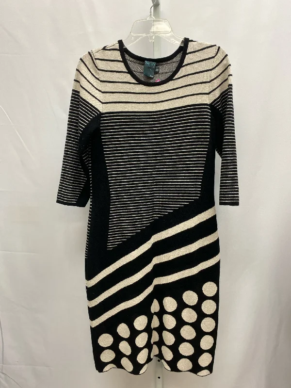 Size Large Gabby Skye Cream Stripe 3/4 Sleeve Dress