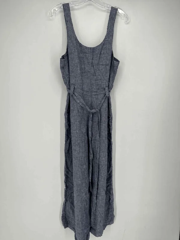 Rachel Zoe Size 6 Chambray Linen Jumpsuit Jumpsuit with bow tie, Feminine, Trendy, Elegant