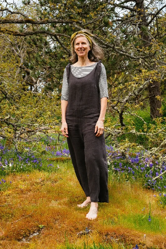 Catrin Jumpsuit Colorful jumpsuit, Bold design, Summer fashion, Relaxed